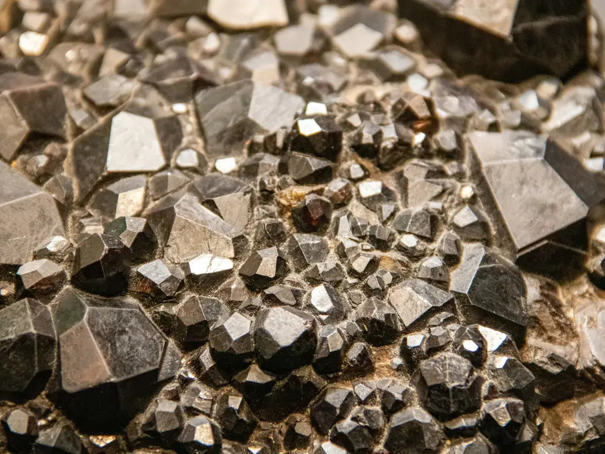 Dark metallic zinc ore crystals